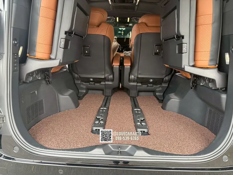 พรมรถยนต์ Toyota Alphard 40 2025 พรมไวนิลดักฝุ่นสีน้ำตาล