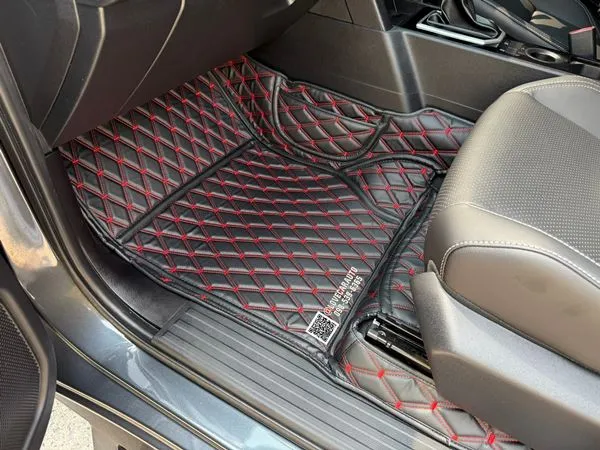 พรมปูพื้นรถยนต์ 6D Mitsubishi Triton 4ประตู 2025 พรมvvip สีดำด้ายแดง เต็มคัน
