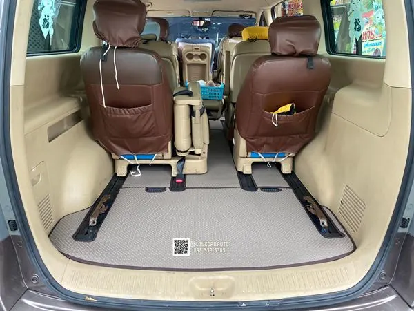 พรมรถรถตู้ Hyundai H1 Deluxe ดัดแปลง pvc น้ำตาล