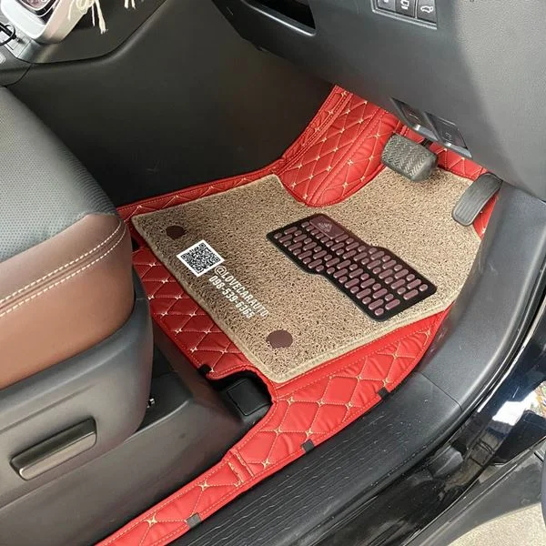 พรมปูพื้นรถยนต์ 7D Toyota Innova zenix 2025 สีแดงไวน์ + ไวนิลครีม