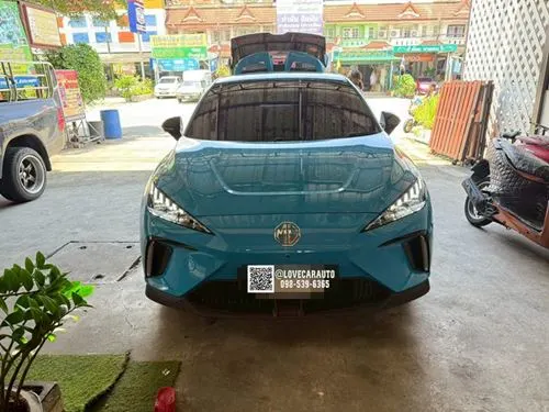 พรมปูพื้นรถยนต์ Mg 4 สีดำด้ายน้ำเงิน