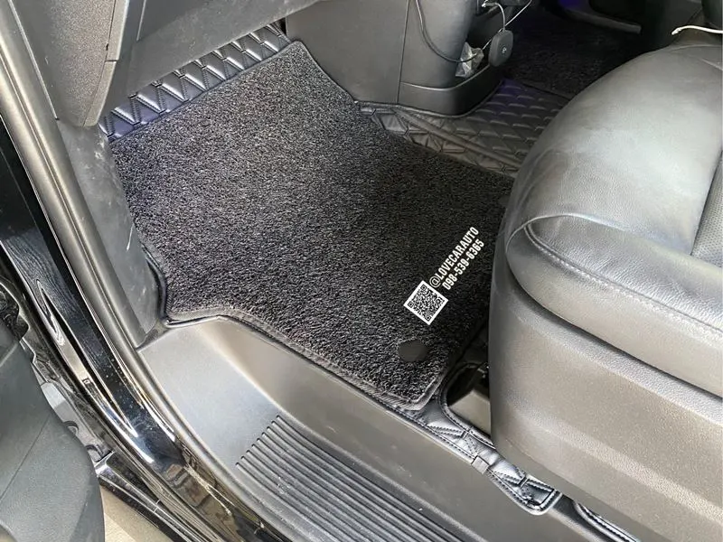 พรมปูพื้นรถยนต์ 7D Hyundai Staria ดัดแปลง สีดำด้ายดำ+ไวนิลสีดำ
