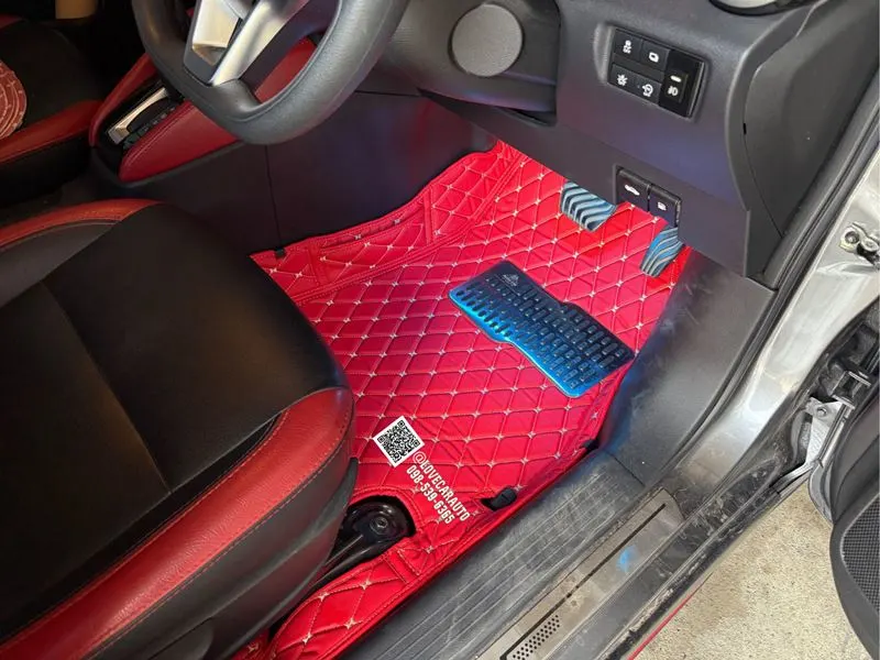 พรมปูพื้นรถยนต์ Nissan Almera 2023 สีแดงสด