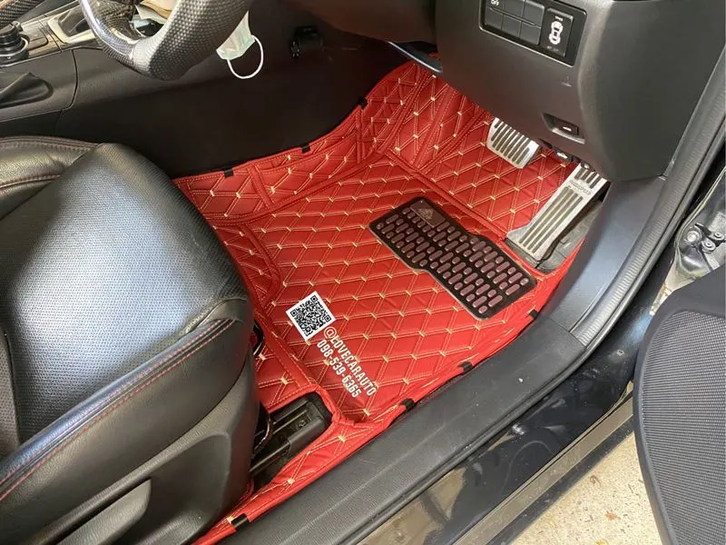 พรมปูพื้นรถยนต์ Mazda 3 2014 พรมvvip สีแดงไวน์ด้ายทอง