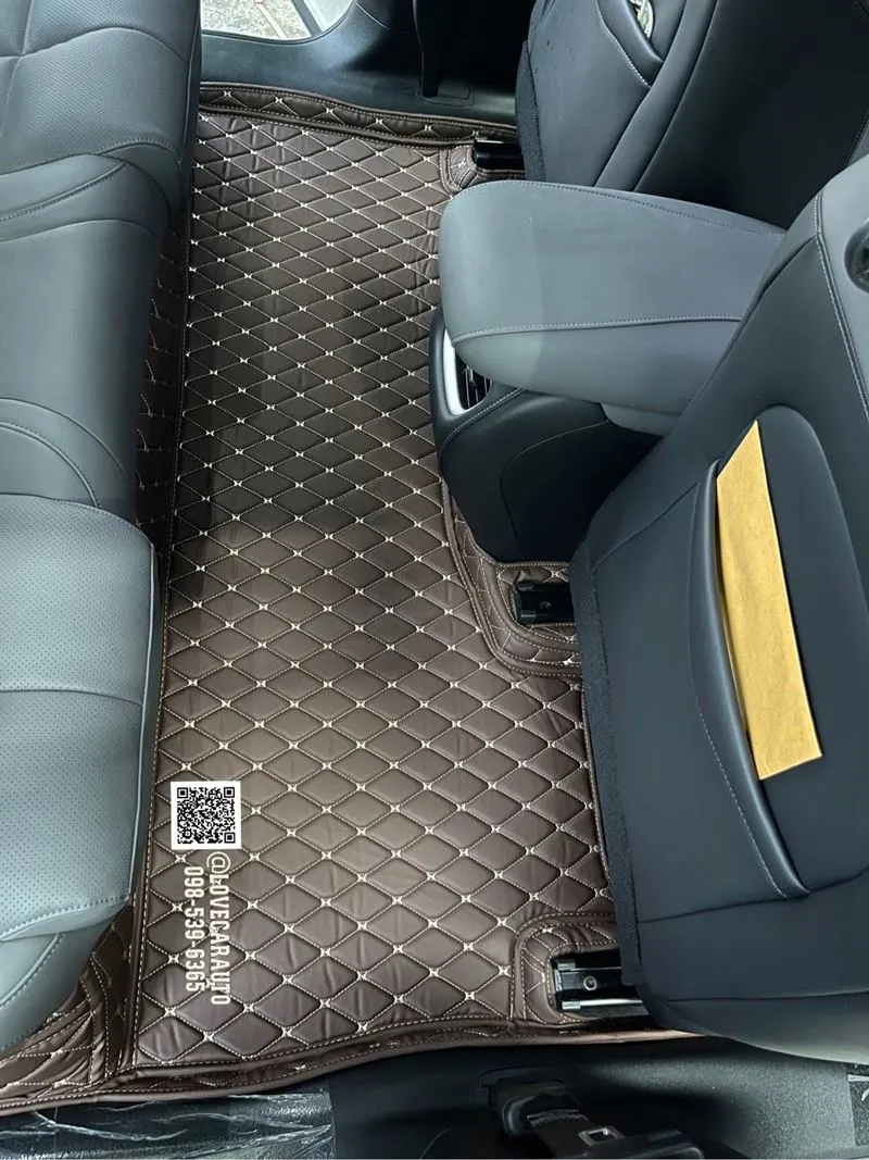 พรมปูพื้นรถยนต์ 6D Mg IM6 สีกาแฟด้ายทอง