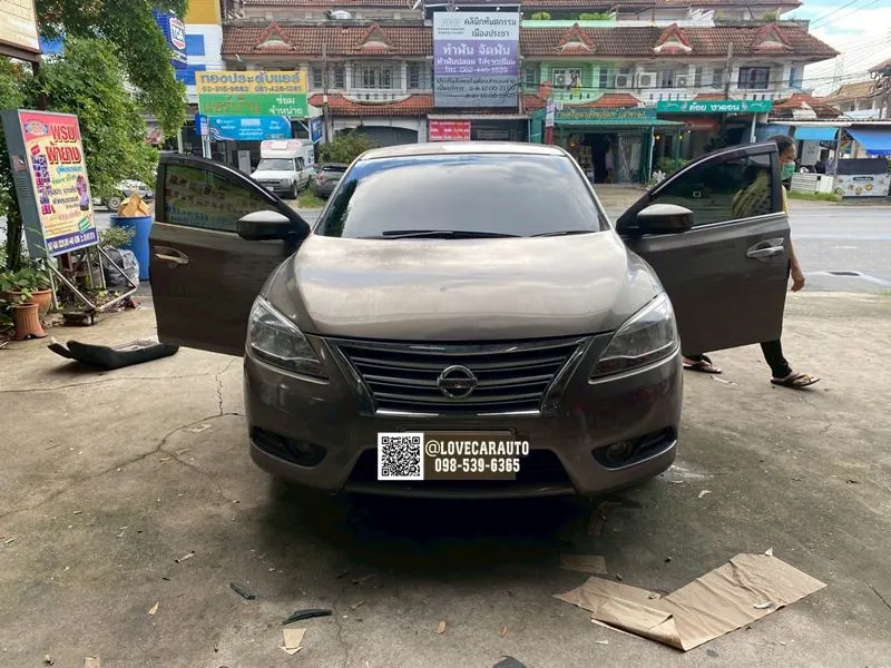 พรมปูพื้นรถยนต์7D Nissan Sylphy สีเทาด้ายเทา + ดักฝุ่นสีเทา