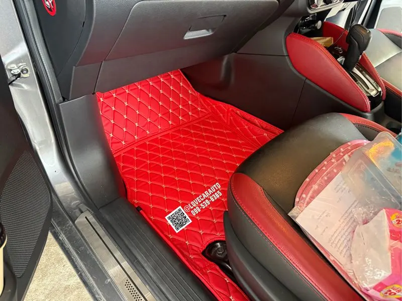 พรมปูพื้นรถยนต์ Nissan Almera 2023 สีแดงสด