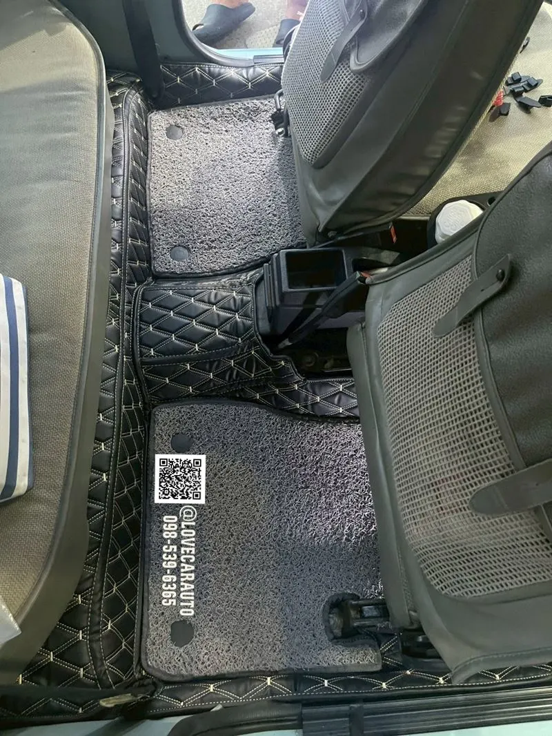 พรมปูพื้นรถยนต์ 7D Nissan PAO ด้ายคู่ สีดำด้ายทอง+ไวนิลเทาVVIP