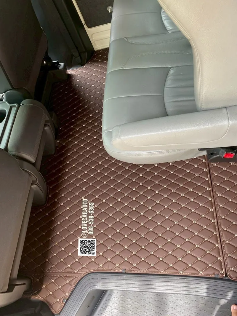 พรมรถตู้ Toyota Commuter 2025 ดัดแปลง