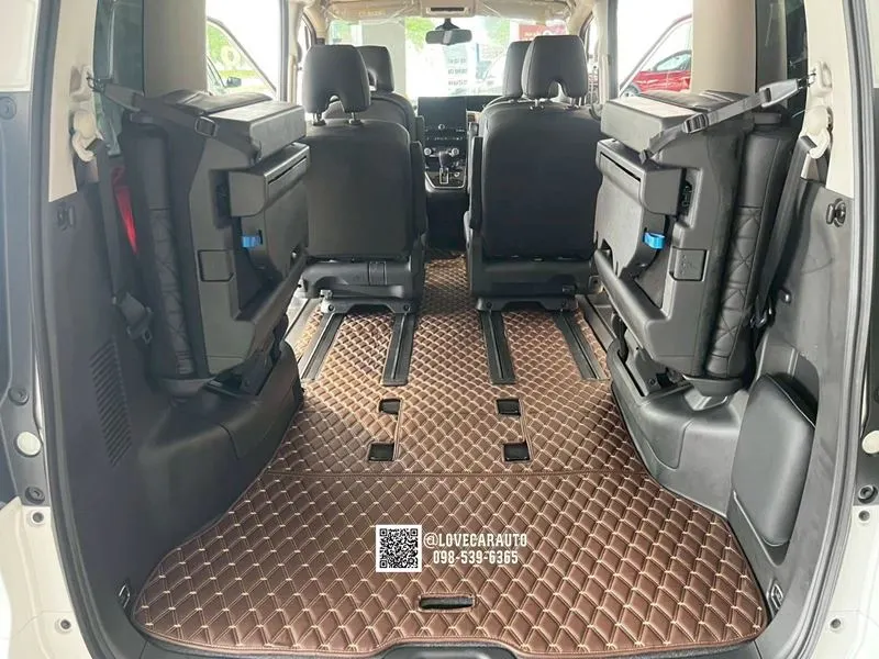 พรมปูพื้นรถยนต์ 6D Nissan Serena C27 vvip กาแฟด้ายทอง