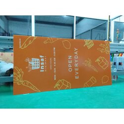 งานป้ายงานพิมพ์สติกเกอร์ลงบนแผ่นอะคริลิค1