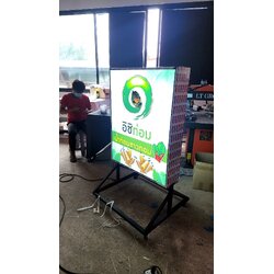 รับทำป้ายกล่องไฟล้อเลื่อน ป้ายกล่องไฟล้อเลื่อน ป้ายอิชิท่อม น้ำท่อมชาวกอม