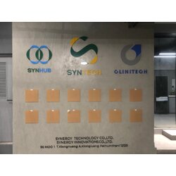 ป้ายชื่อบริษัทและโลโก้ เลเซอร์ฉลุอะคริลิคพ่นสีตามโลโก้ งานSYNTECH SYNHUB CLINITECH