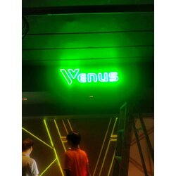 งานป้ายร้านอาหารVenus ป้ายไฟนีออนเฟล็กซ์ ป้ายไฟนีออนดัด งานป้ายไฟVenus