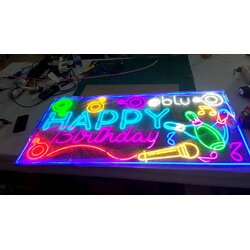 ป้ายไฟ Happy Birthday @bluo สไตล์นีออนเฟล็กซ์ สีสันจัดจ้าน สำหรับงานเฉลิมฉลองสุดมันส์