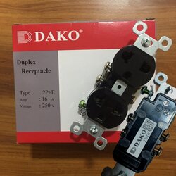 "DAKO PLUG" 270TB ปลั๊กตัวเมียช่องคู่เเบบฝัง สีดำ