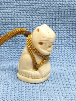 งาช้าง แกะรูปสิงห์ ขนาด 3 cm. 象牙雕