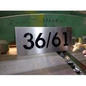 ป้ายสแตนเลสกัดกรดลงสี งานบ้านเลขที่