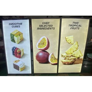 กรอบป้ายไฟเมนู Smoothie Branding | ป้ายโชว์วัตถุดิบพรีเมียม เสริมความน่าเชื่อถือให้แบรนด์เครื่องดื่ม