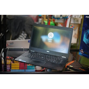 โน๊ตบุ๊คทำงาน