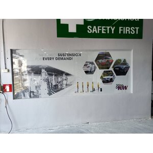 รับทำป้ายซีทรู ป้ายสติ๊กเกอร์ซีทรูติดกระจก ป้ายKW