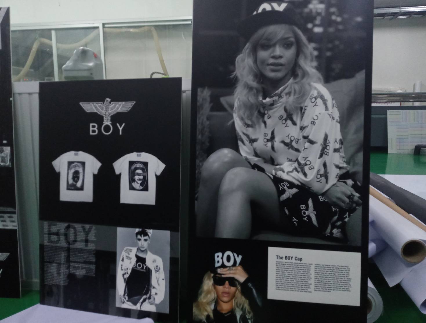 ป้ายงานพิมพ์ลงบนแผ่น งานBOY ตกแต่งร้านภายใน