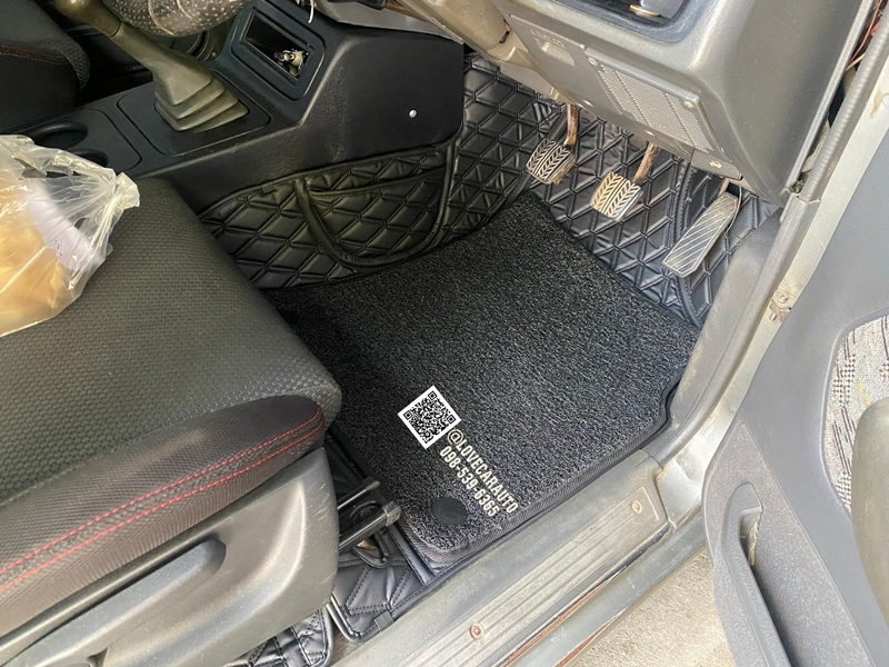 พรมปูพื้นรถยนต์ Mazda Fighter สีดำด้ายดำ + ไวนิลดักฝุ่น2ชิ้น