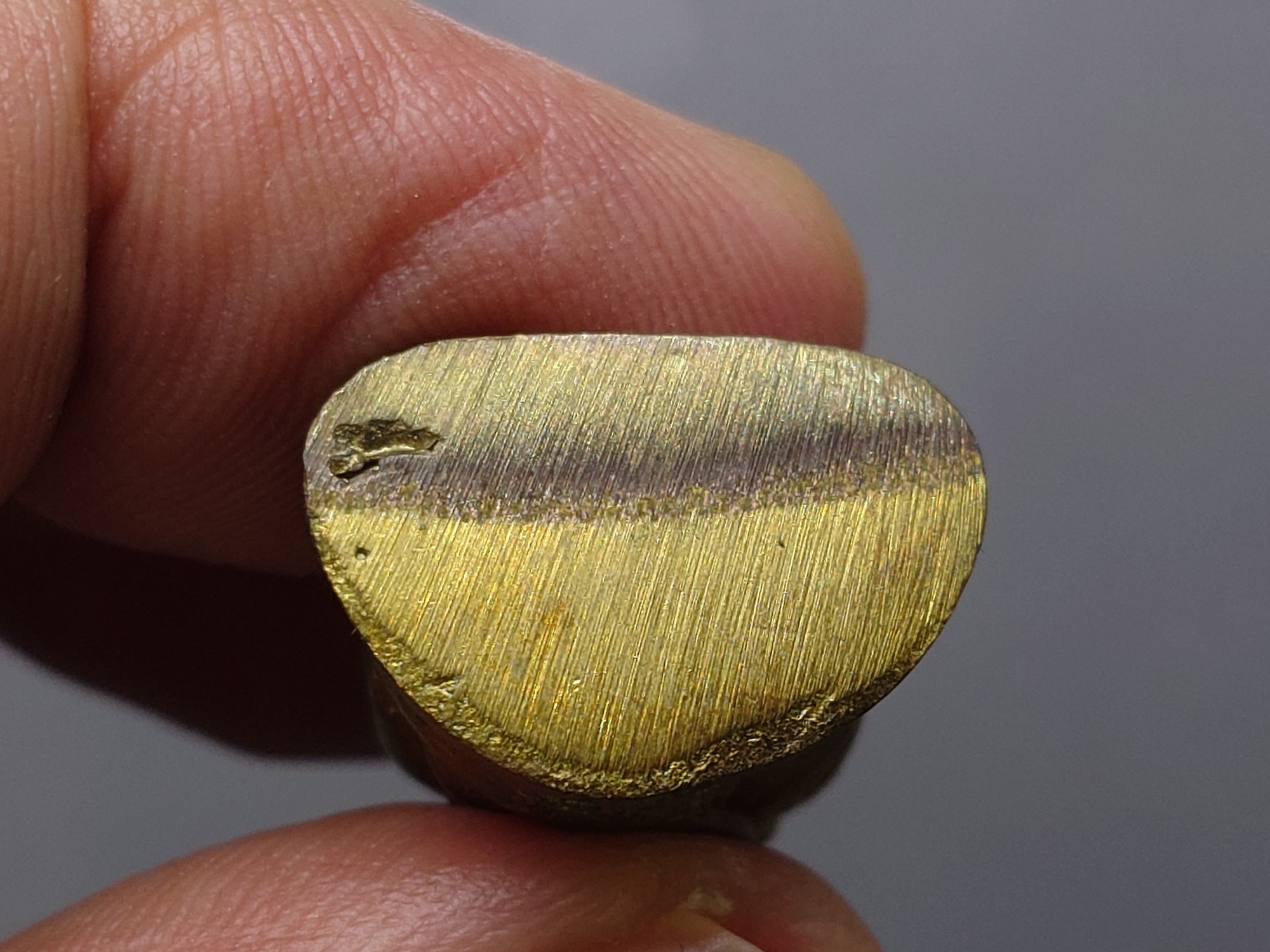 หลวงพ่อเงิน วัดบางคลาน รุ่นเมตตาบารมี เนื้อทองเหลือง พ.ศ.2545 พร้อมตลับเดิม