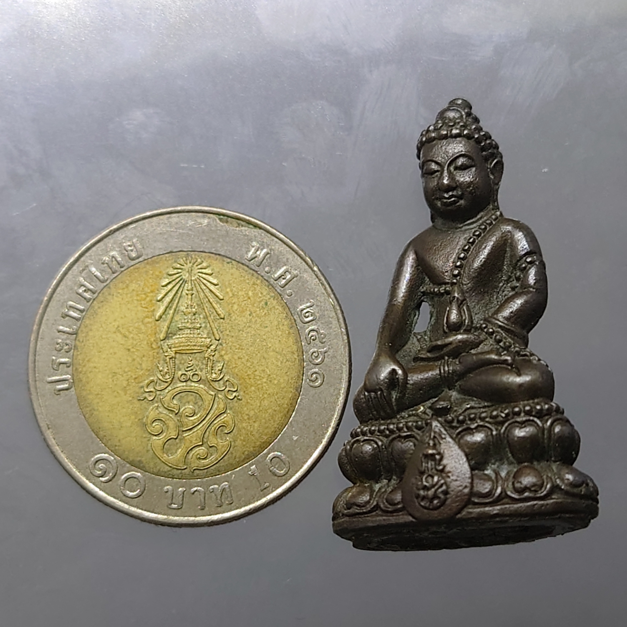 พระกริ่งนวปทุม ภปร เนื้อนวะ พ.ศ.2535 นิยม สร้างน้อย หายาก