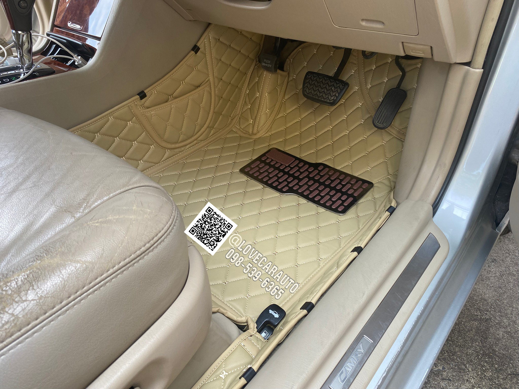 พรมปูพื้นรถยนต์ 6D Toyota Camry โตโยต้า คัมรี่ โฉมผู้นำ สีครีม