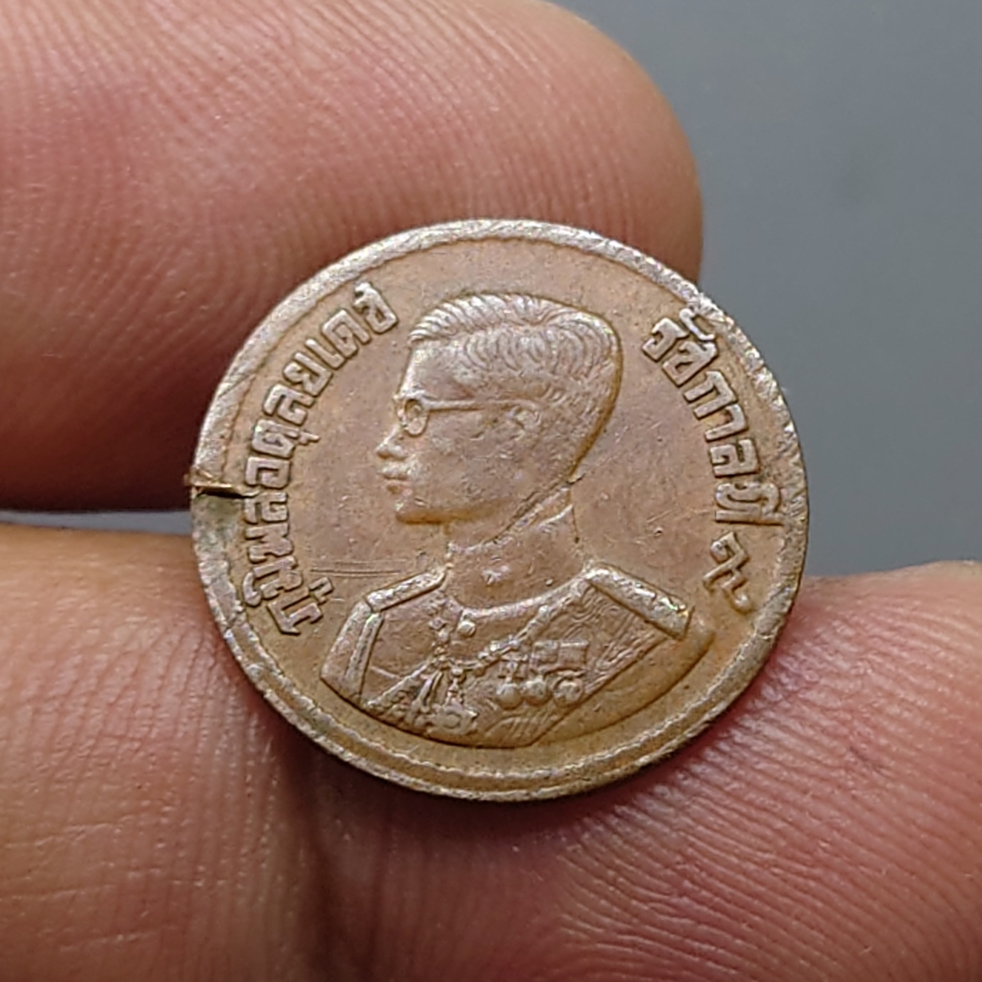 เหรียญ 10 สตางค์ เนื้อทองแดง เลข ๑ หางยาว พ.ศ.2500 ผ่านใช้งาน