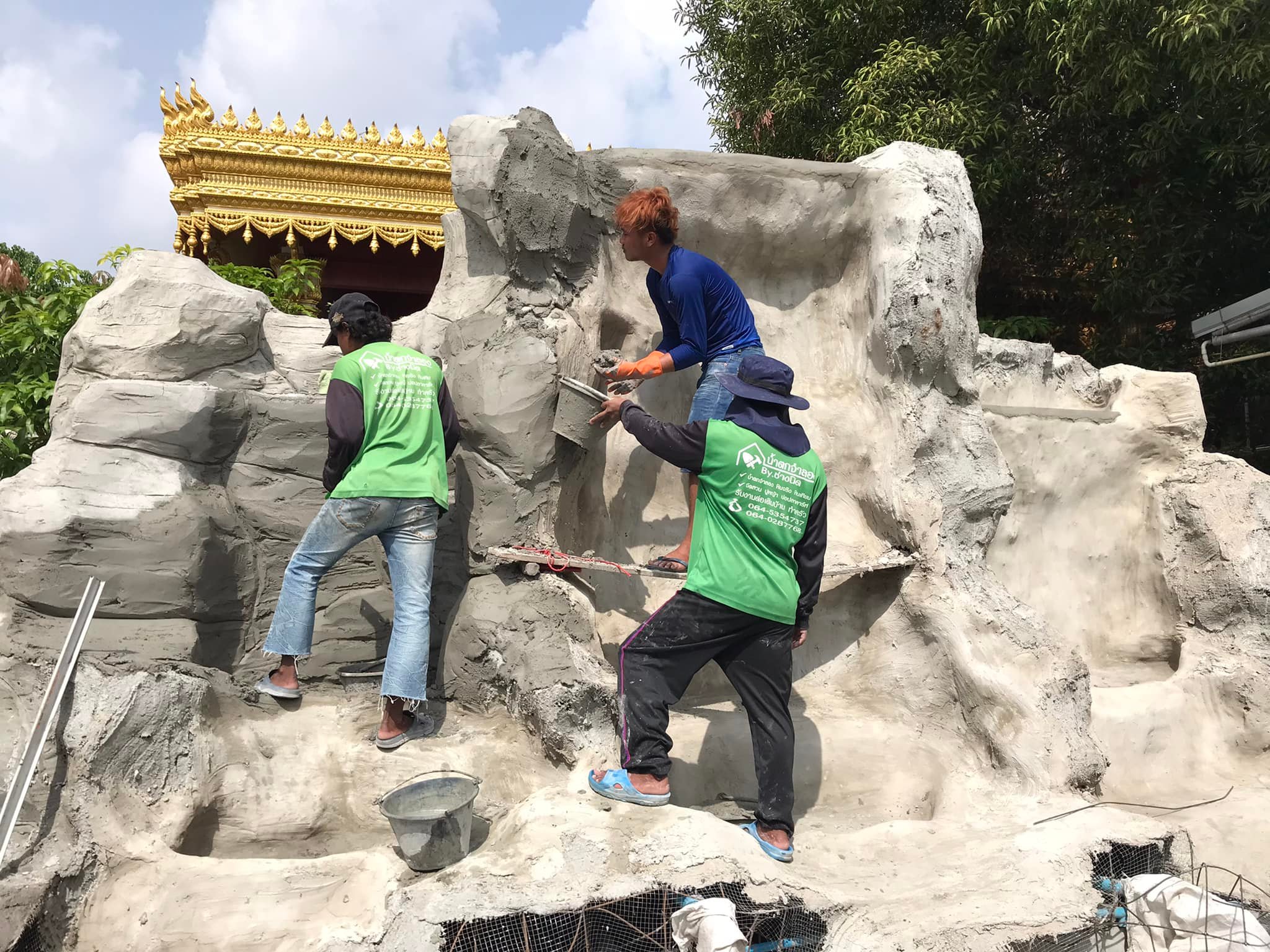 งานน้ำตกบ่ปลาวัดพนัญเชิงวรวิหาร อยุธยา