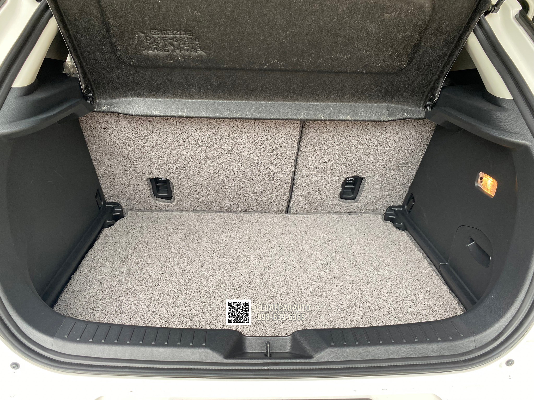 พรมไวนิลดักฝุ่น Mazda CX-3 2023 ไวนิลสีเทา เต็มคัน