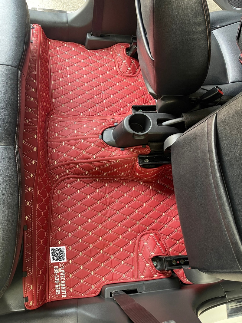 พรมปูพื้นรถยนต์ Mitsubishi Attrage สีแดงด้ายคู่