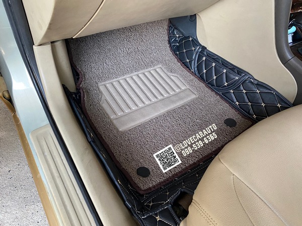 พรมปูพื้นรถยนต์ พรม6D Nissan Ceforo A33 ลายเคฟล่าสีดำด้ายทอง +ไวนิลสีน้ำตาล 2 ชิ้น