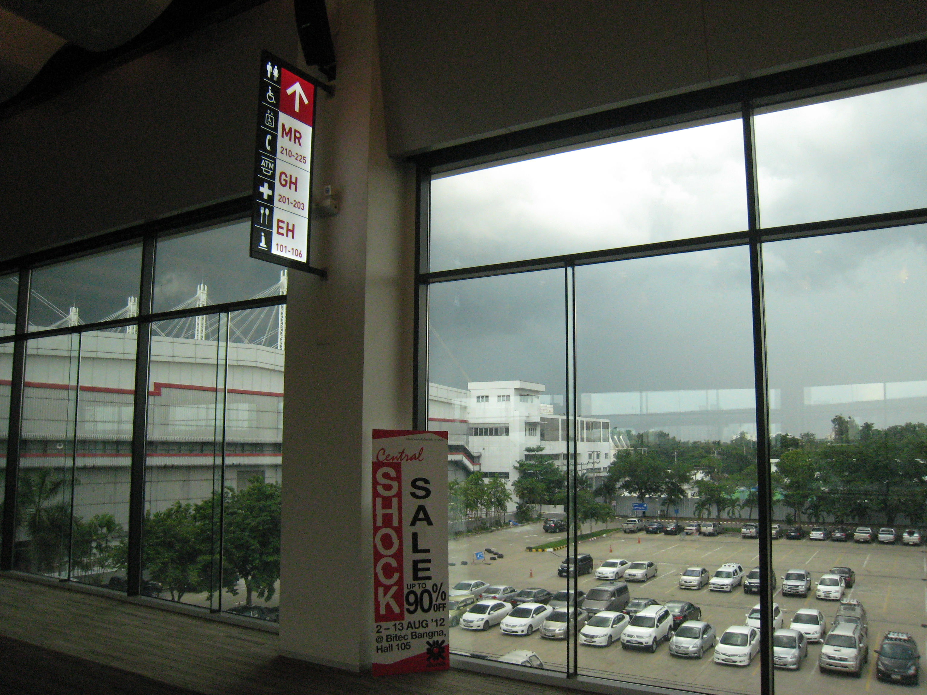 ป้ายไฟเมนูแบบบาง SLIM LIGHT BOX งานป้ายบอกทางออกแบบตั้ง