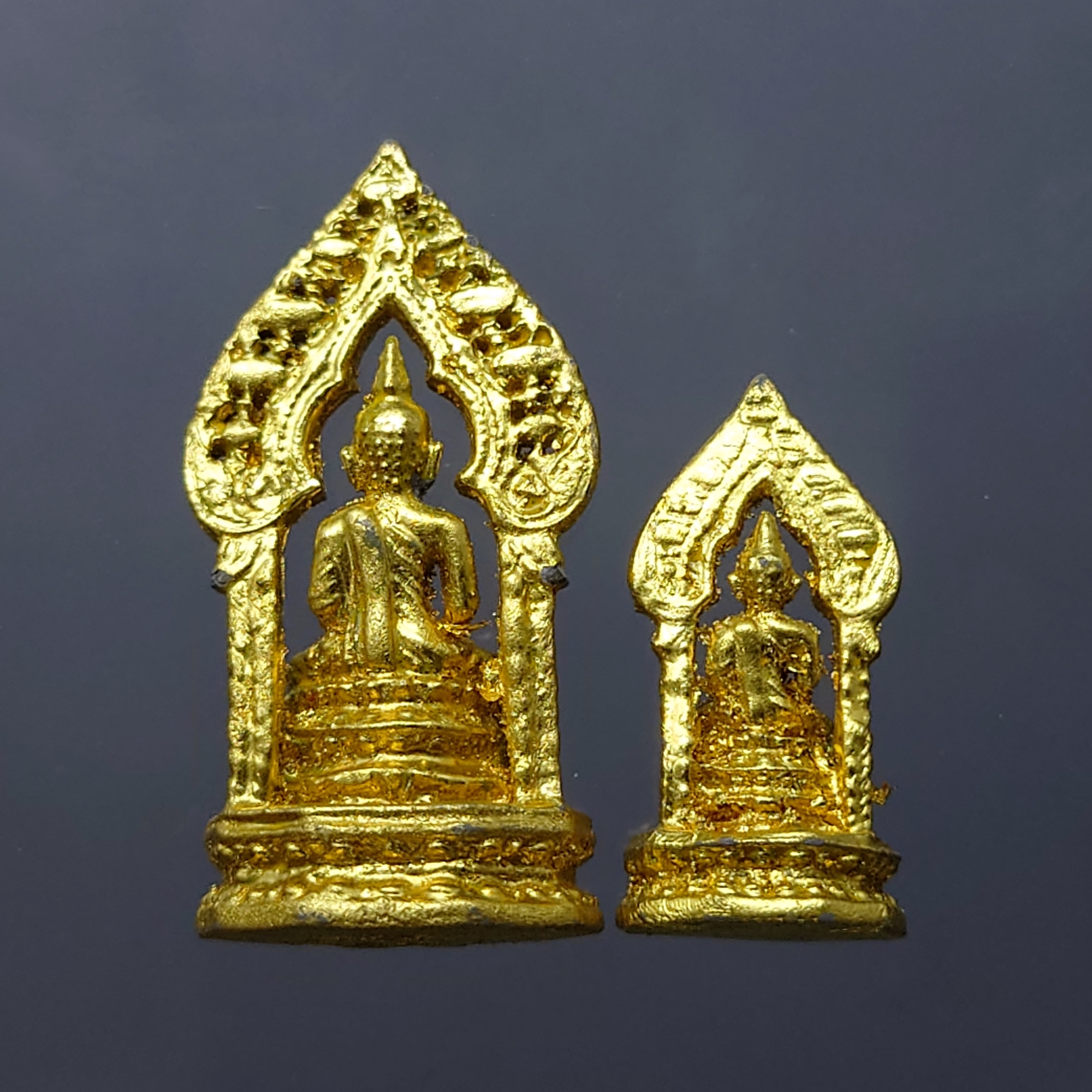 พระกริ่ง-พระชัยวัฒน์ นิรันตราย เนื้อสัมฤทธิ์ชุบทอง วัดราชประดิษฐสถิตมหาสีมาราม พ.ศ.2549 พร้อมกล่องเดิม