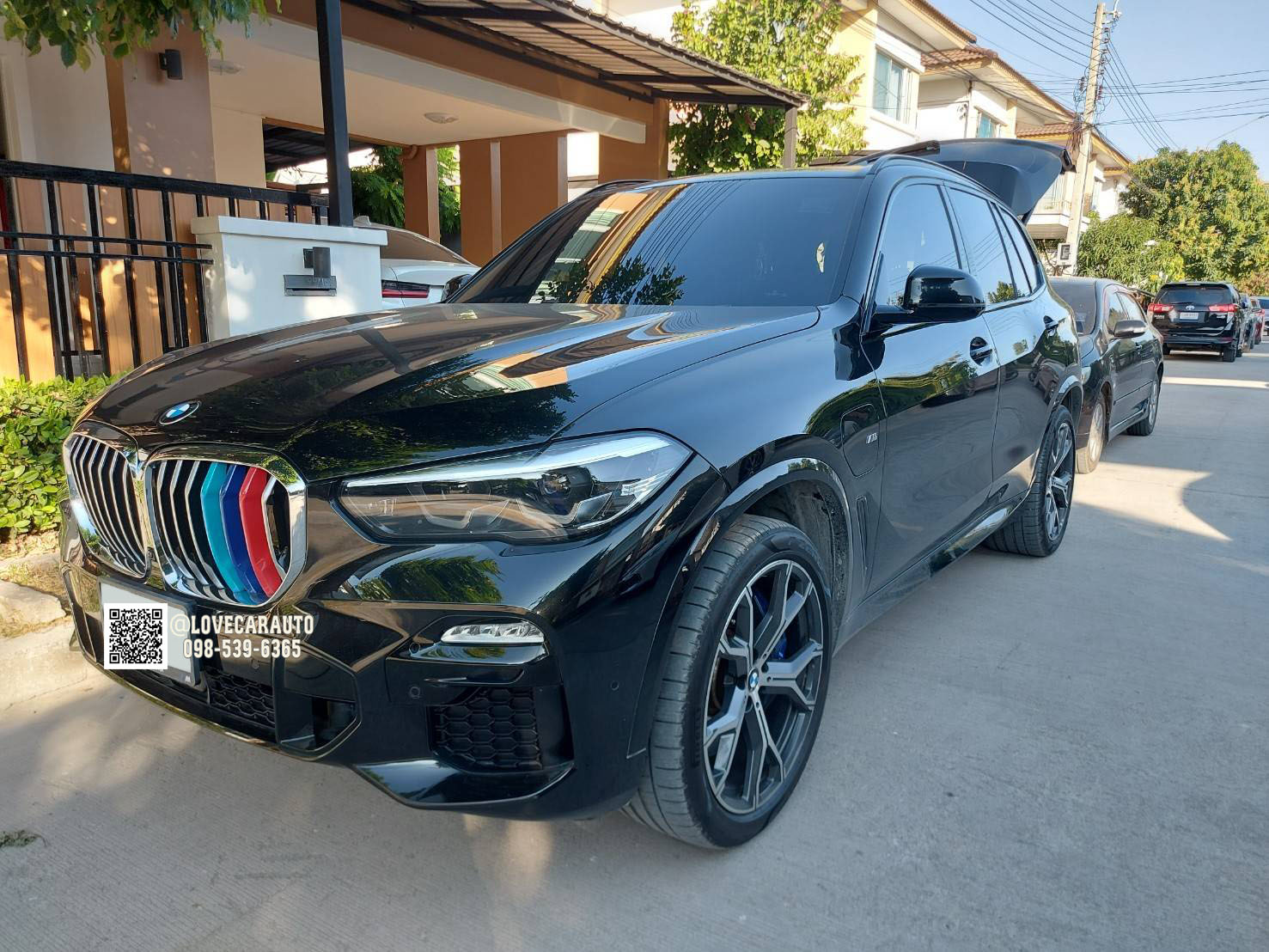 พรมปูพื้นรถยนต์ 6D Bmw X5 2020 สีดำด้ายทองVVIP