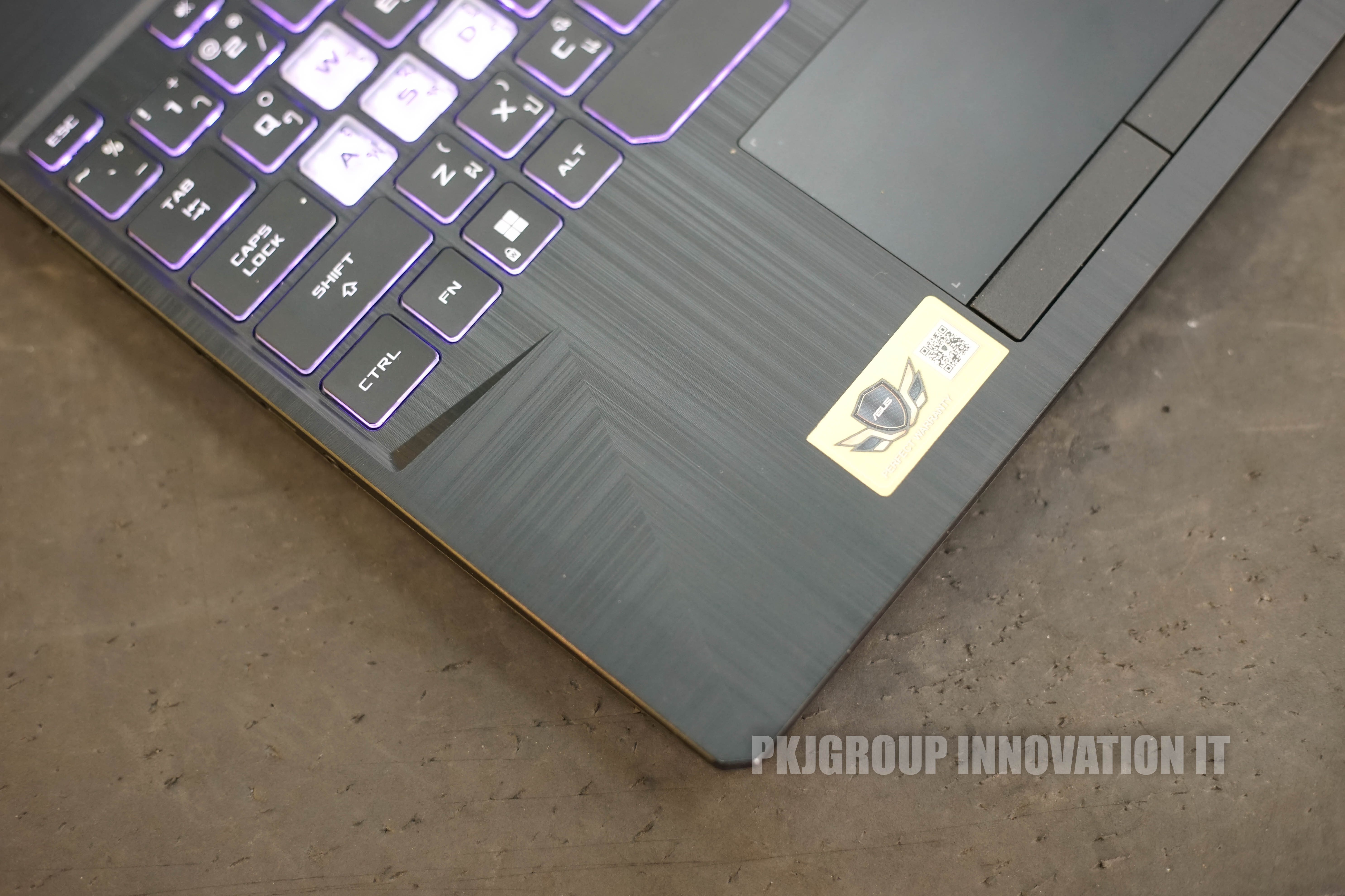 โน๊ตบุ๊คเล่นเกมมือสอง Asus TUF FX506HC-HN111W i5-11400H RAM 8 GB M.2 512 GB RTX3050