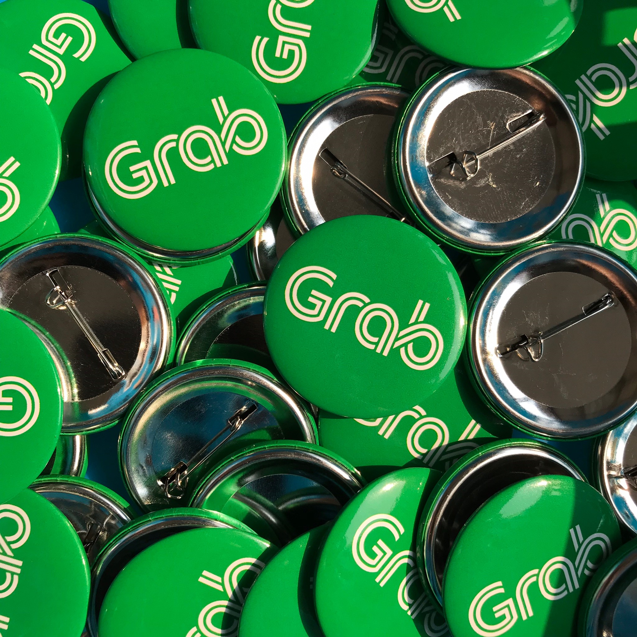 รับทำเข็มกลัด เข็มกลัดวงกลม เข็มกลัดพลาสติก เหรียญเข็มกลัด เข็มกลัดพลาสติกราคาถูก Badge pin button