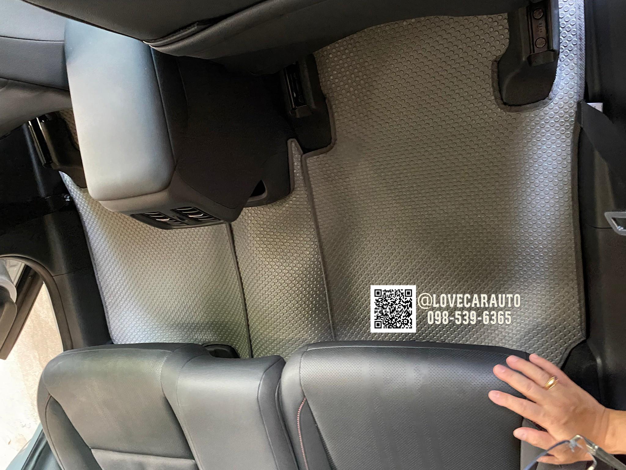 พรมกระดุม PVC Honda HRV 2022 ลายกระดุมเล็กสีเทา