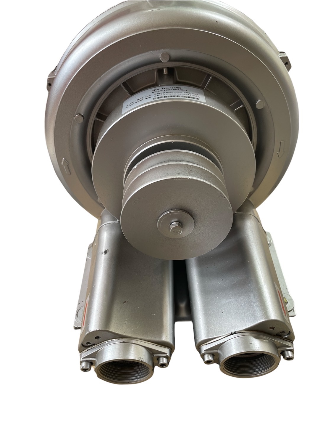 พัดลมโบรเวอร์เป่าอากาศ และ ดูดอากาศ แบบใช้เครื่องยนต์หรือ มอเตอร์ สำหรับใช้งานในพิ้นที่ที่ไม่มีไฟฟ้า หรือ ต้องการความเร็วรอบสูงพิเศษ