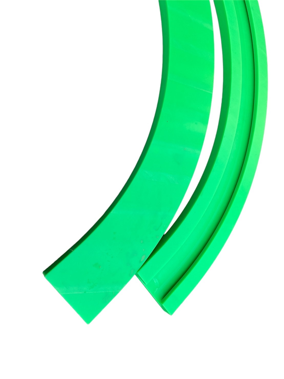 Tab Chain Track UHMW-PE 880TAB-K325 รางสายพานแบบโค้ง R500 mm สำหรับงานสายพานลำเลียงโรงงานน้ำดื่ม