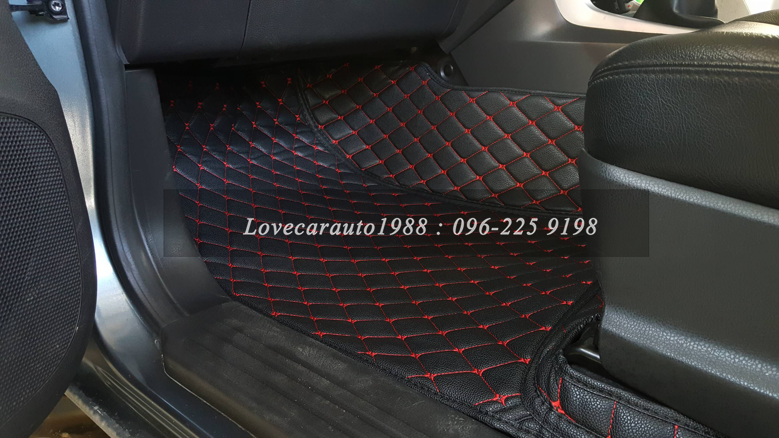 พรม6D Toyota D-max cab 2017 ดำแดง