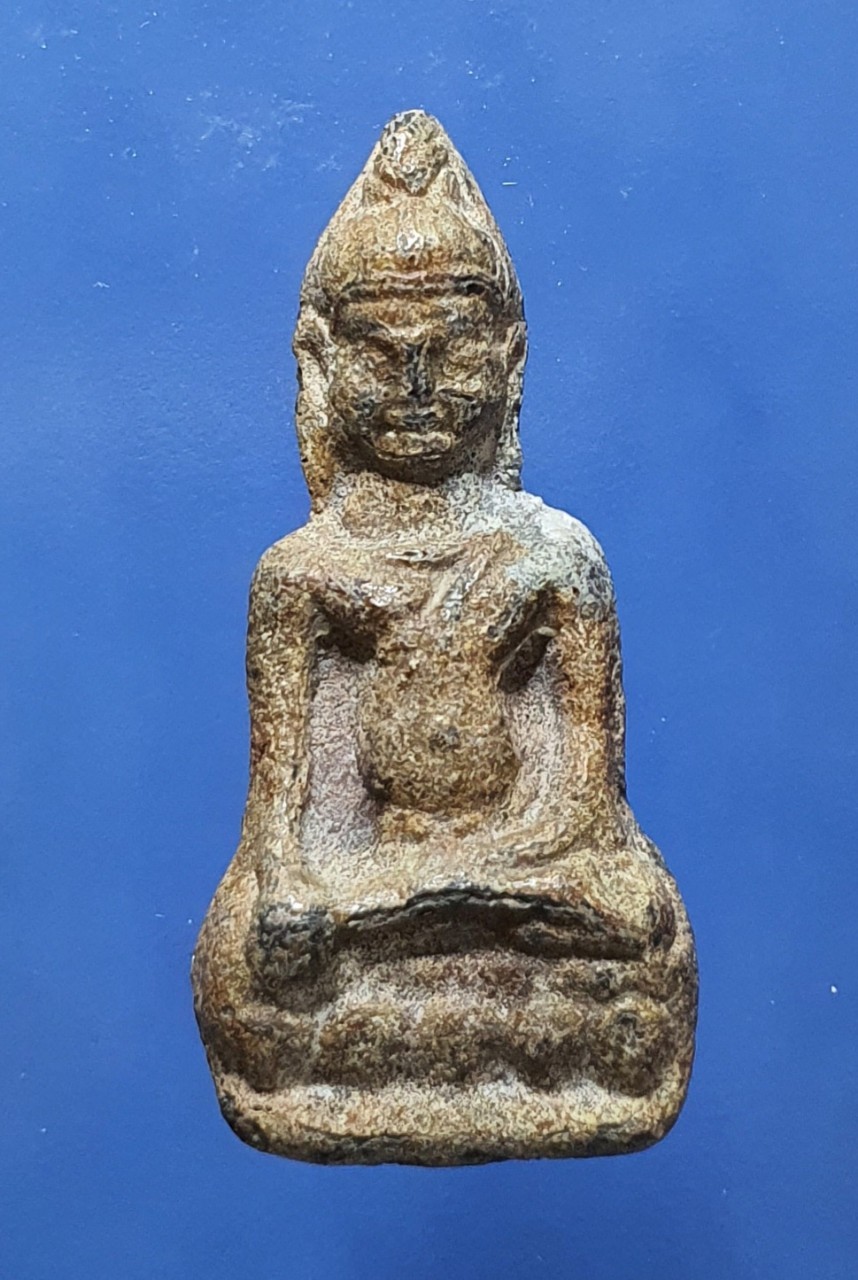 พระหูยาน พิมพ์เล็ก สนิมแดง กรุพระบรมธาตุ จ.ลพบุรี 帕胡颜（长耳佛）Phra Hu Yan