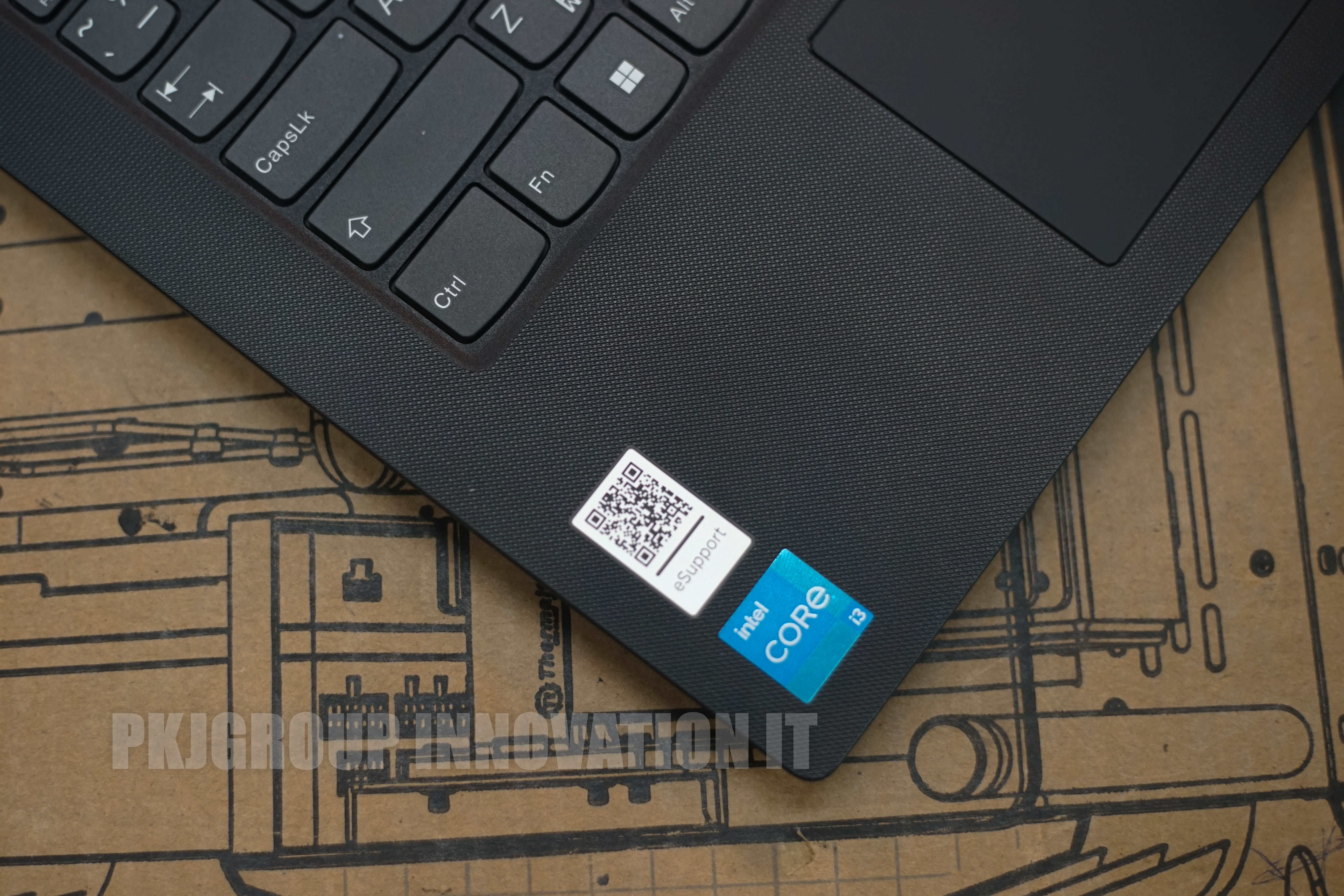 โน๊ตบุ๊คทำงาน Lenovo V14 G2 ITL I3-1115G4 RAM 4GB m.2 256GB UHD Graphic