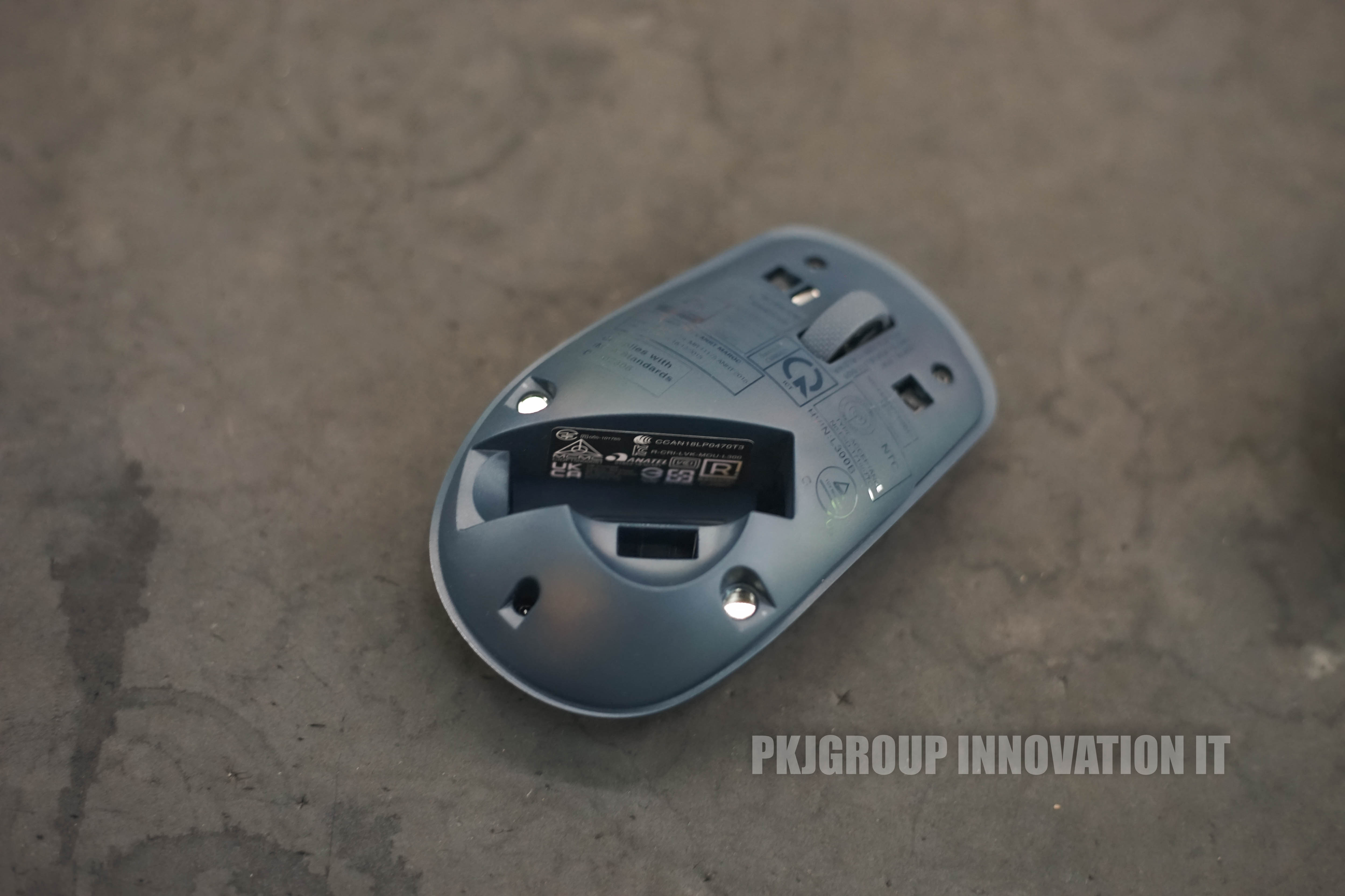 เมาส์ไร้สายของใหม่ Lenovo 530 Wireless mouse สี Abyss Blue ของแท้ ประกัน 1 ปี