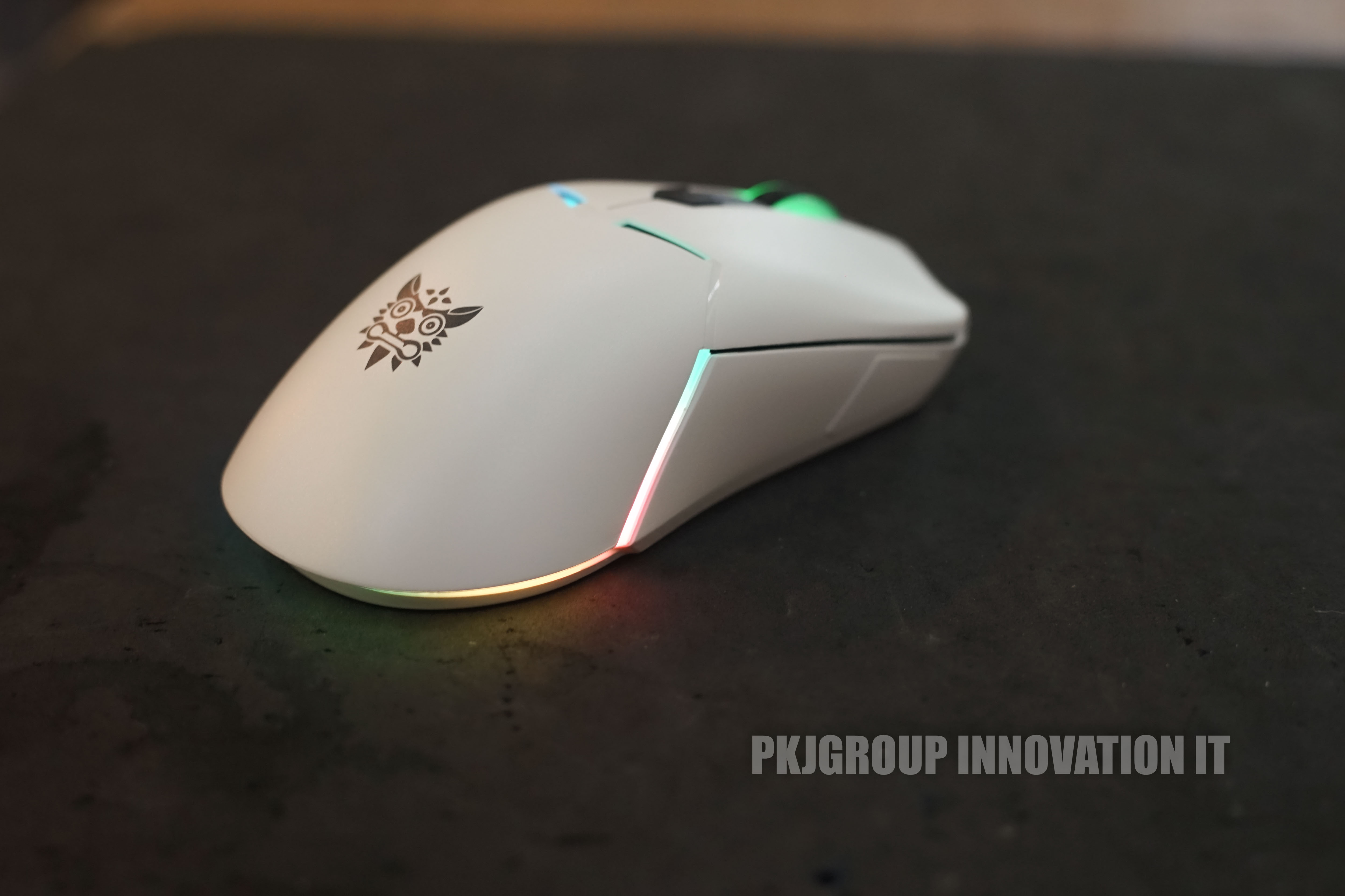 เมาส์เล่นเกมไร้สาย Onikuma Kitsu สีขาว Tri-Mode DPI 7 ระดับ RGB สามารถปรับได้