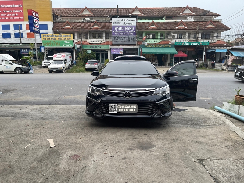พรมปูพื้นรถยนต์ Toyota Camry 2017 สีดำด้ายแดง +ท้ายเก็บของ
