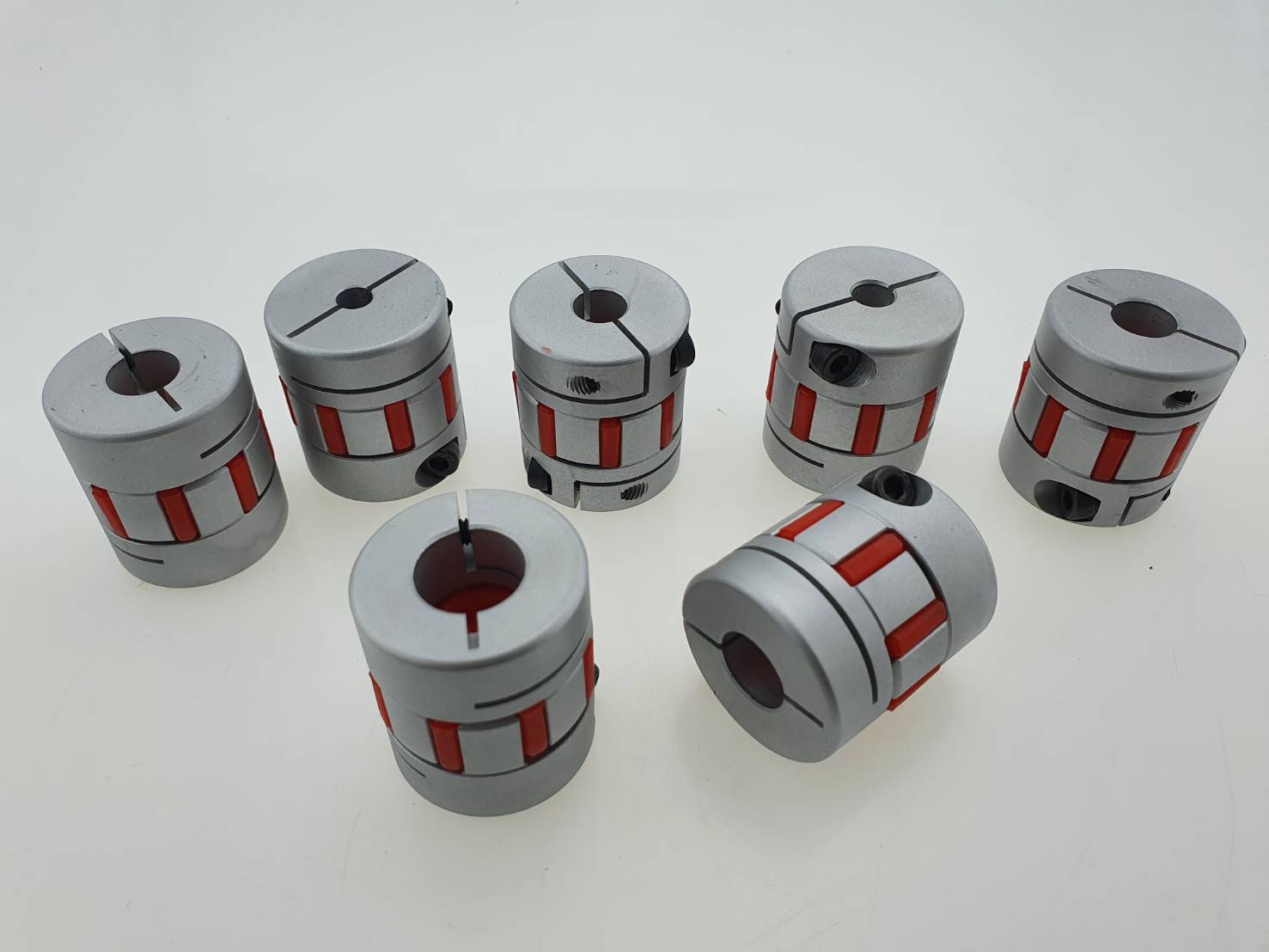 Jaw Coupling JM30C L35คัปปลิ่ง (ยอย)ประกบเพลา สำหรับเครื่อง CNC เครื่อง3D print และใช้ส่งกำลังเพลา ขนาด7มม ถึง 14 มม